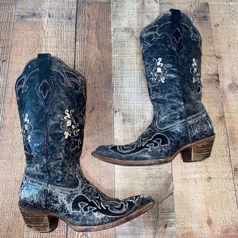Corral Cowboy Boots Women's 7 M Distressed Grey & Black Lizard Inlay Snip toe